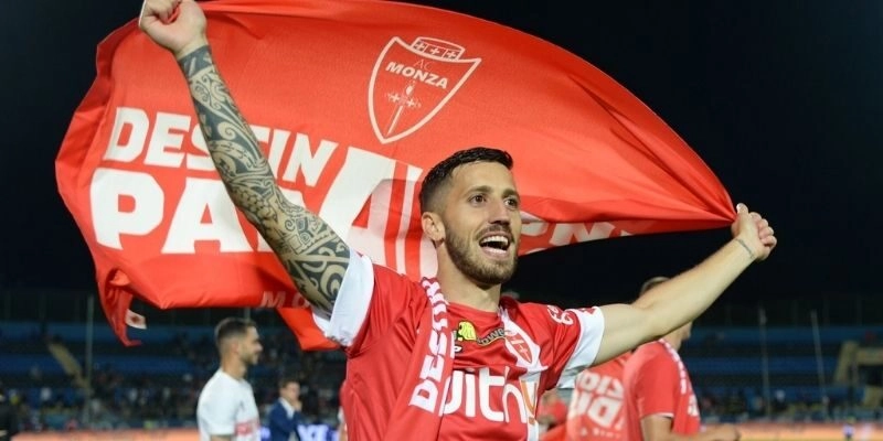 clb-ac-monza-dai-dien